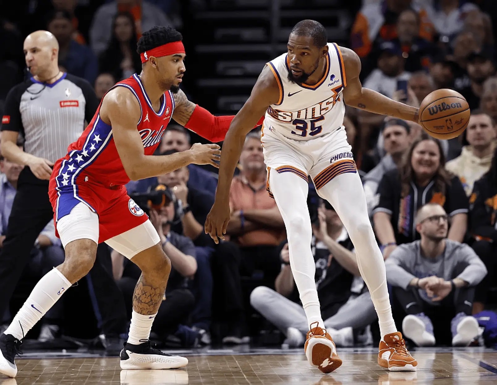 杜兰特在皇家马德里比赛中爆冷，出色防守引发热议！的简单介绍