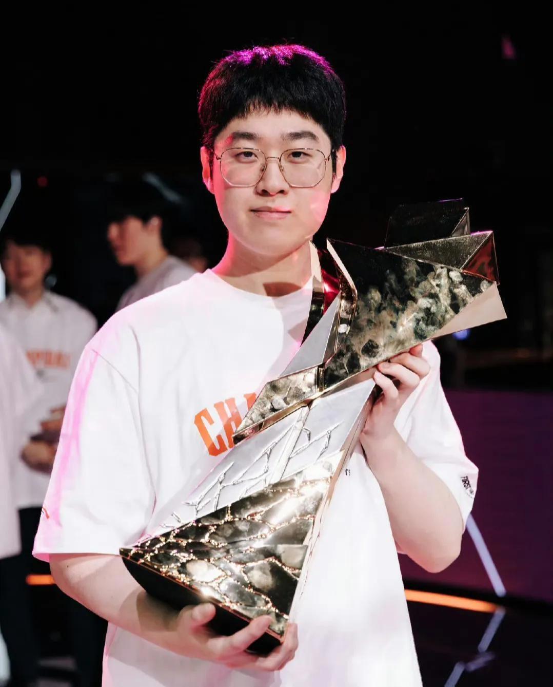 包含Faker新星出色防守表现惊艳，中国队未来可期！的词条